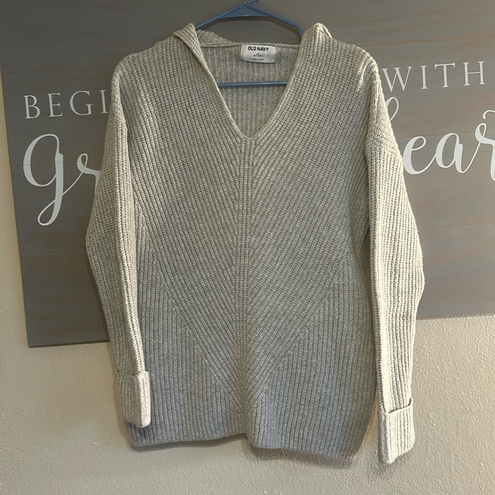 Old Navy Woman’s XS oversized hooded sweater